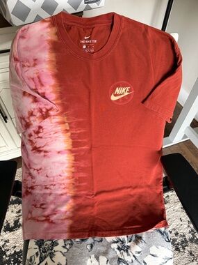 Nike Rust Red and Pink Tie-Dye Short Sleeve Tee